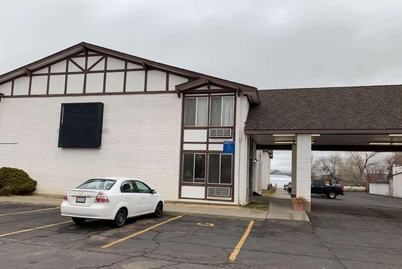 Travelodge By Wyndham Green River Ut Exterior photo