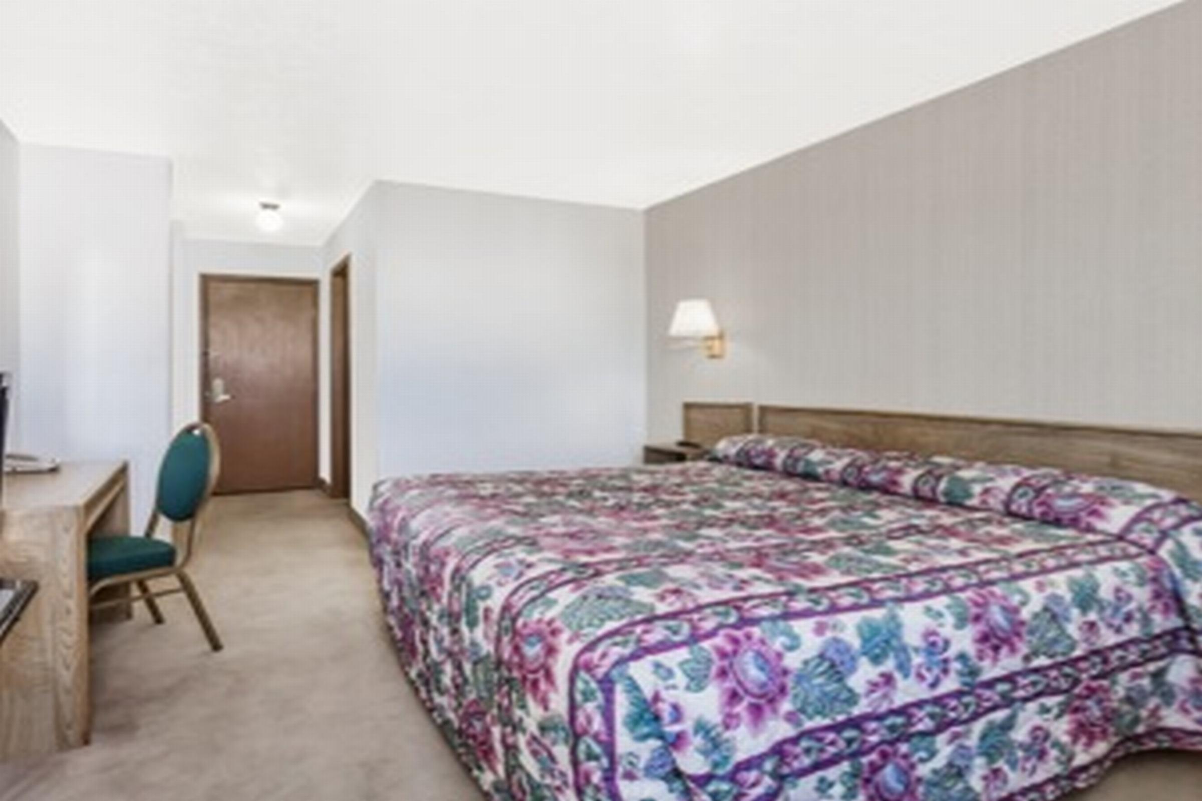 Travelodge By Wyndham Green River Ut Exterior photo