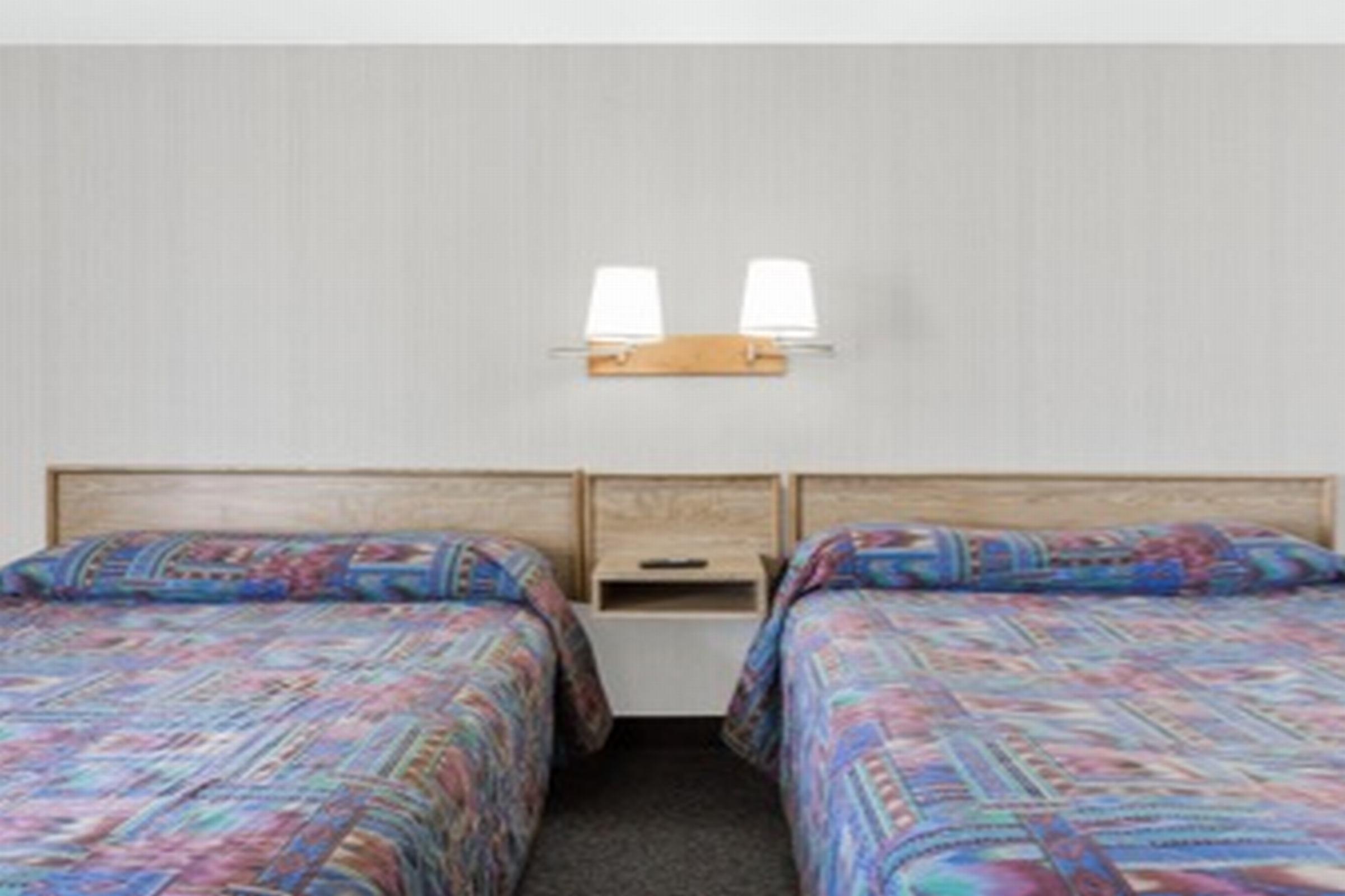 Travelodge By Wyndham Green River Ut Exterior photo