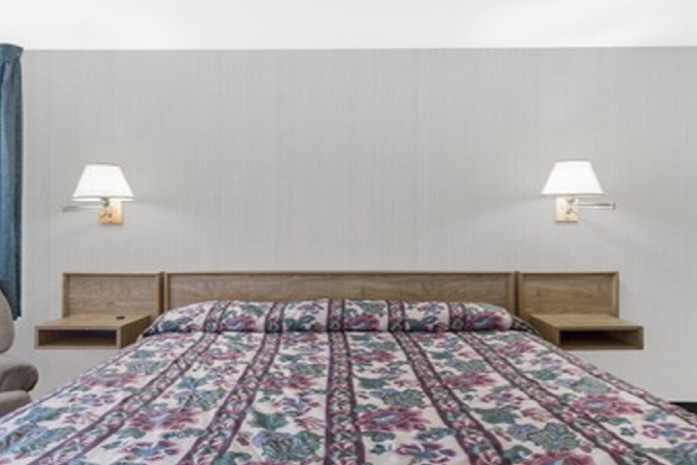 Travelodge By Wyndham Green River Ut Exterior photo