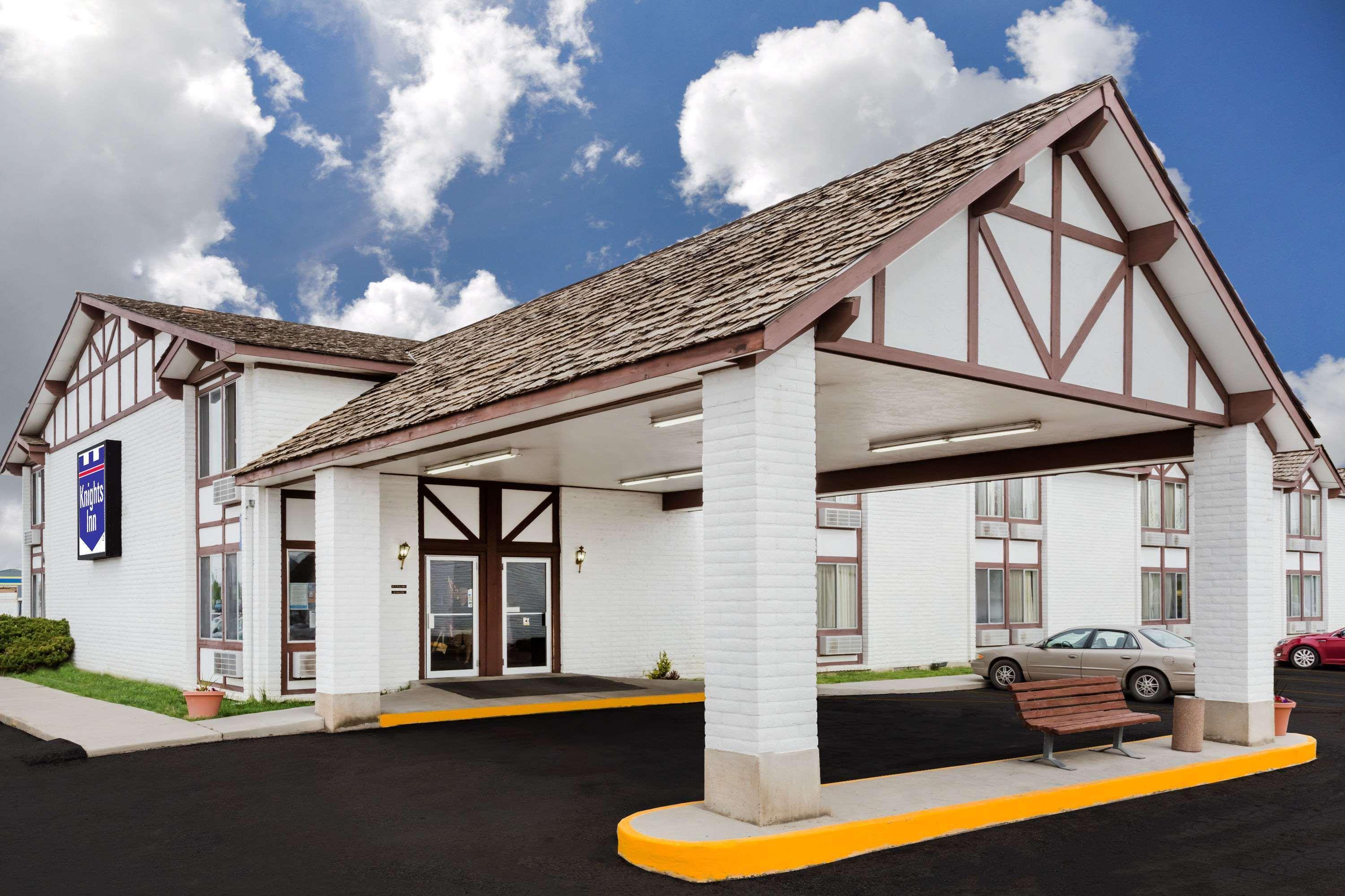 Travelodge By Wyndham Green River Ut Exterior photo